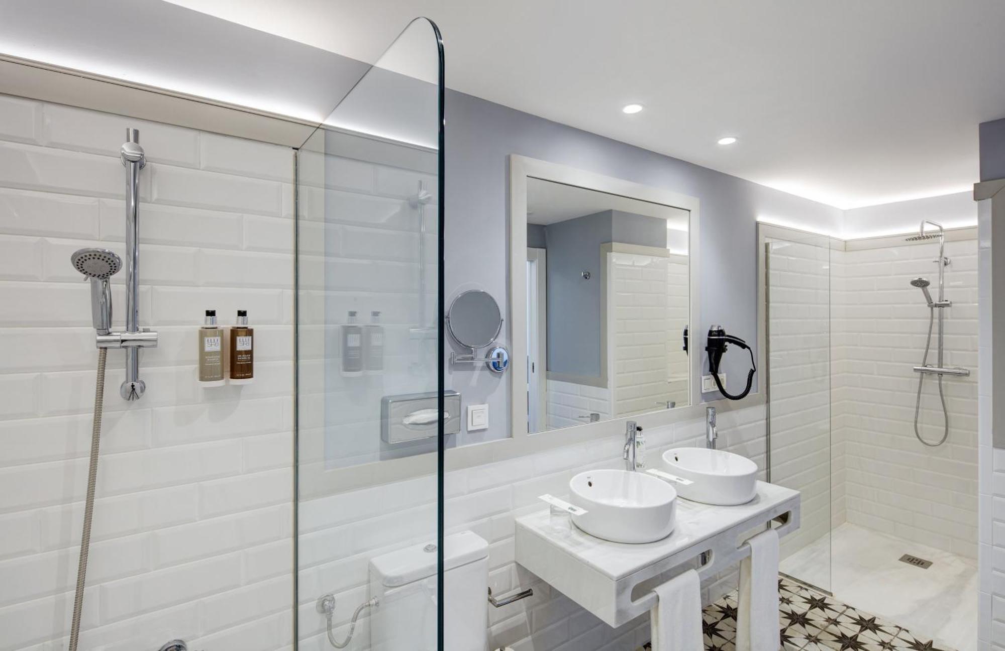 Sercotel Granada Suites Ngoại thất bức ảnh