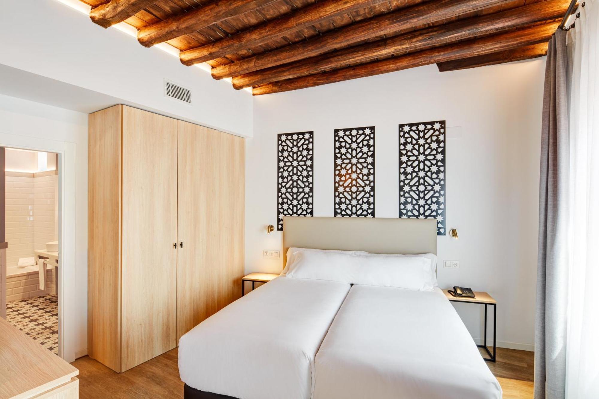 Sercotel Granada Suites Ngoại thất bức ảnh