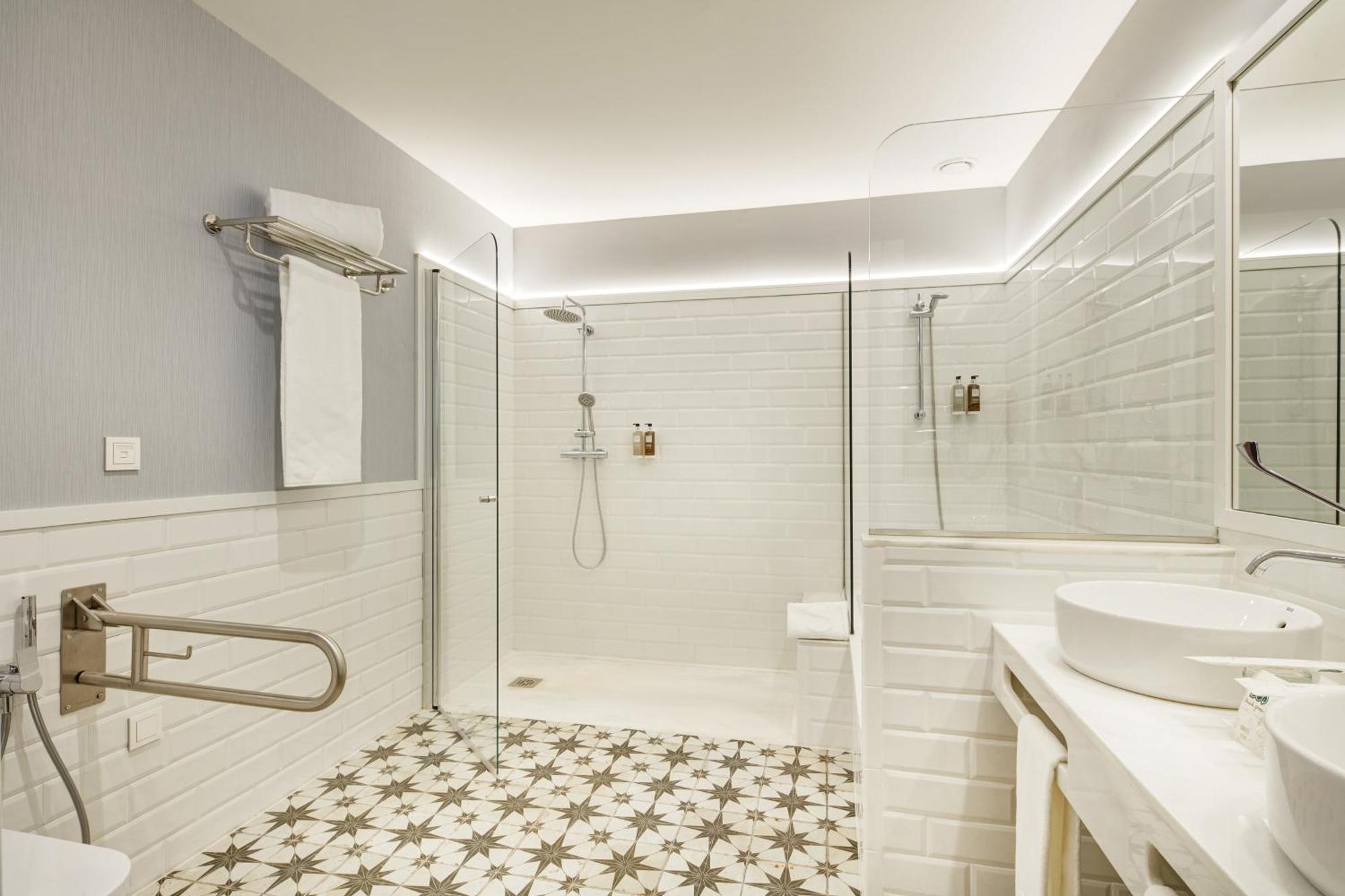 Sercotel Granada Suites Ngoại thất bức ảnh